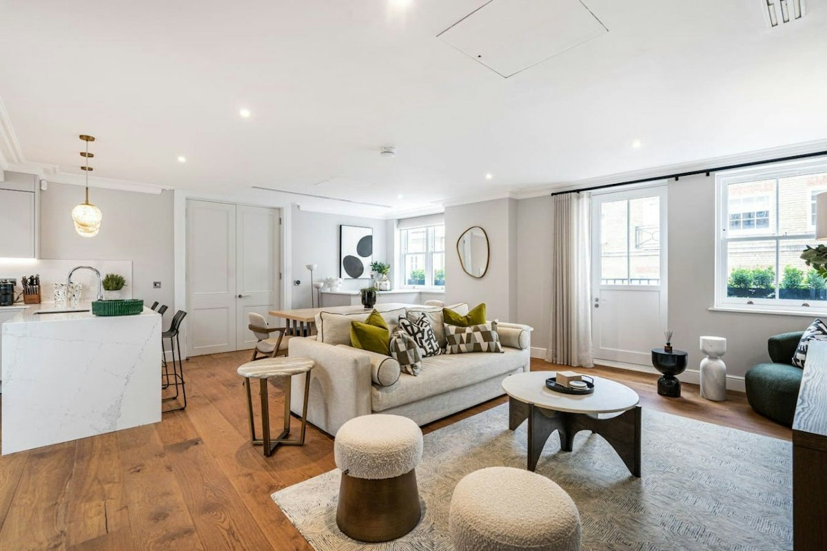 Mayfair Mews