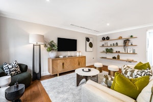 Mayfair Mews image 14