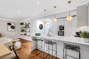 Mayfair Mews image 11