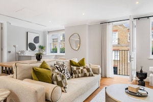 Mayfair Mews image 6