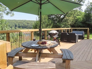 A Lakeside Serenity image 1