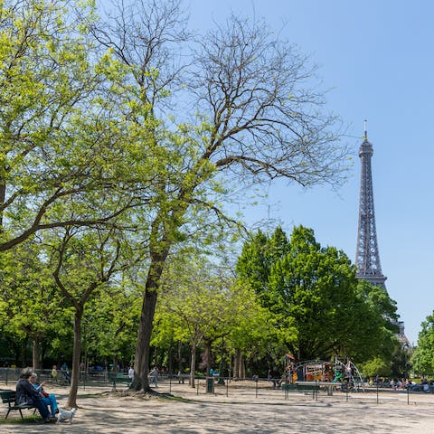 Take a ten-minute stroll to the Eiffel Tower