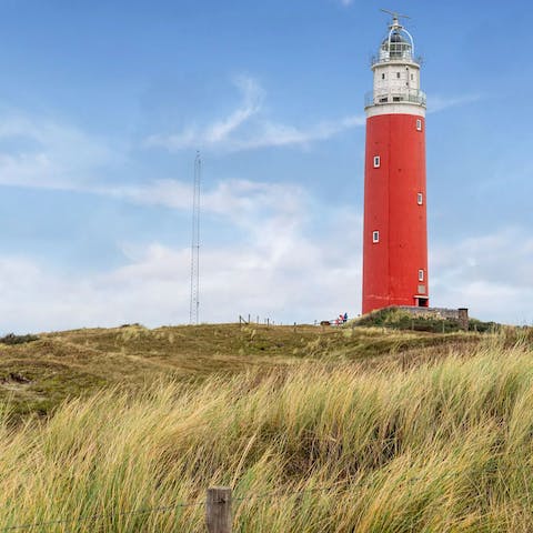 Explore the island from your home in De Koog – it's around five minutes to the beach by car