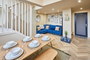 Lighthouse Lodge