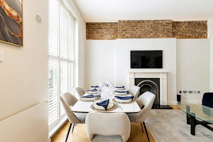 Regent & Brick image 13
