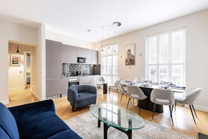 Regent & Brick image 10