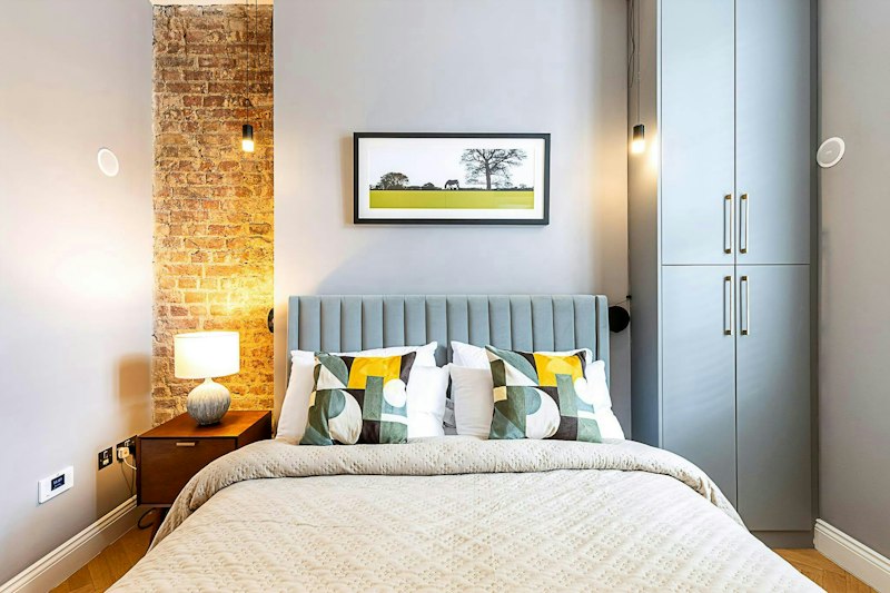 Regent & Brick additional image