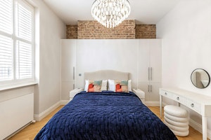 Regent & Brick image 2