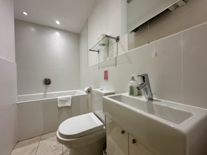 Oxford Blues image 11