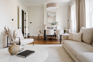Knightsbridge Square image 1