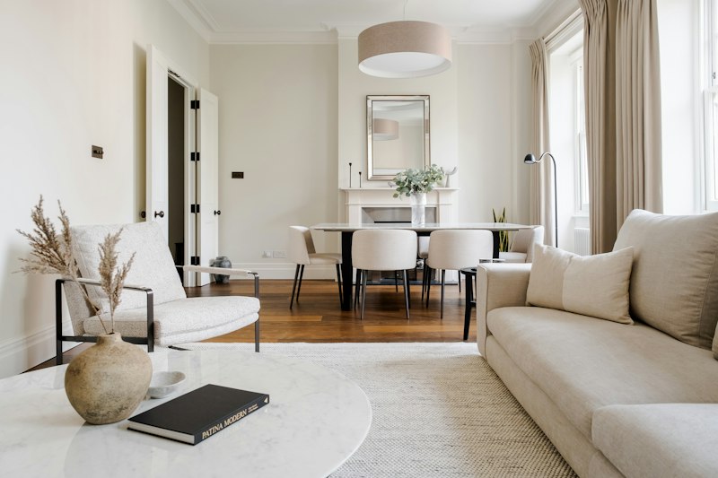 Knightsbridge Square main image