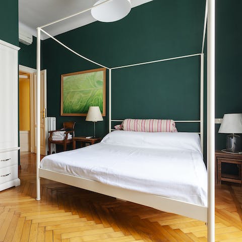 Sleep soundly in the four-poster beds 
