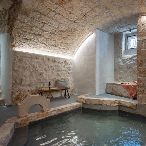 Enjoy a soak in the communal relaxation area