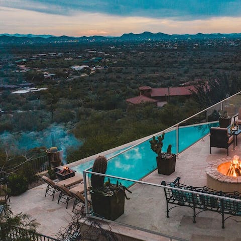 Take in exclusive views of the Arizona scenery, while lounging around the pool or having a meal alfresco