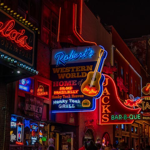 Take a four-minute ride to Broadway to listen to some live country music