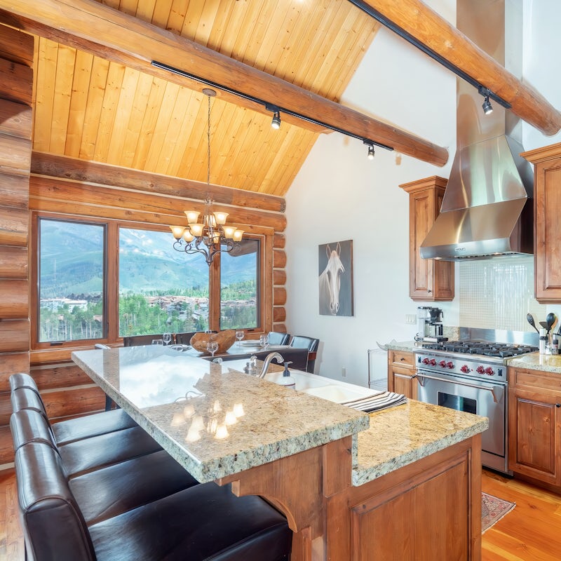 Wake up late and have brunch at the breakfast bar
