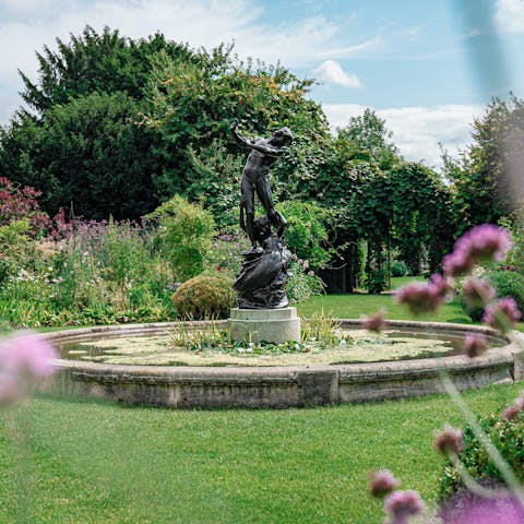 Escape the crowds of the city in Regent's Park – it's about ten minutes away on foot