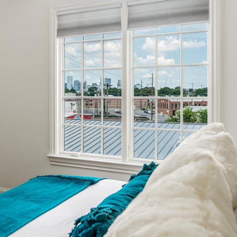 Wake up to views of the Nashville skyline