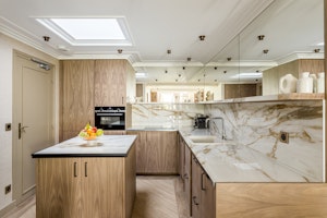 The Eiffel Pad image 14