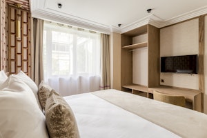 The Eiffel Pad image 7