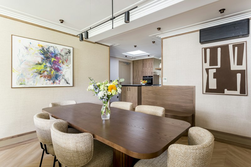 The Eiffel Pad additional image