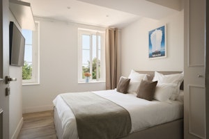 Hyères Reverie image 14