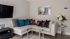 Regency Mews V image 2