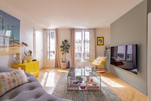 Eames' Nest image 5