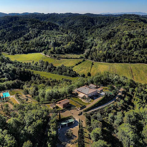 Stay within the folds of the Tuscan hills and enjoy the peace and quiet