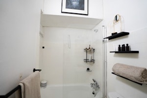 Archive Chic image 13
