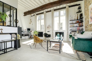 Archive Chic image 1