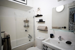 Archive Chic image 9