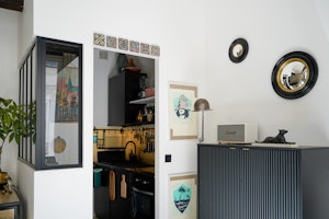 Archive Chic image 3