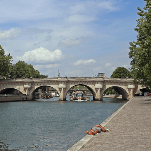Wander along the scenic banks of the River Seine, its only five minutes from your front door 