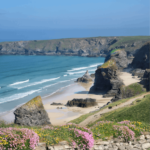 Explore the beautiful beaches of Cornwall from your base in Truro