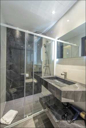 Riviera's Rest image 12