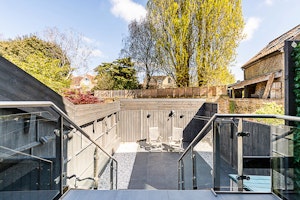 Garden of Ealing image 9