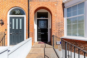 Garden of Ealing image 4
