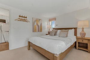 Wild Rose Lane image 6
