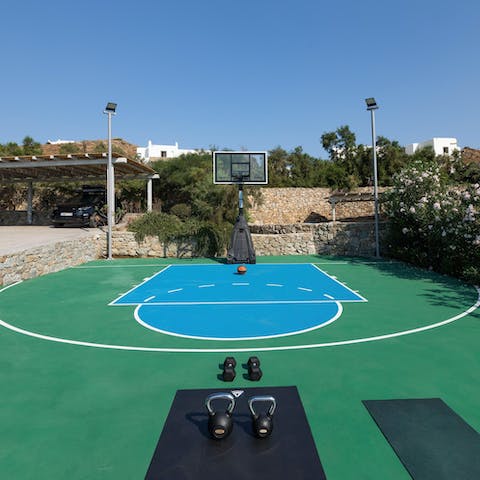 Work up an appetite with a game of basketball on the private court