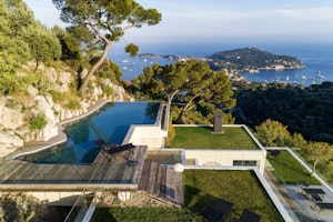 Golden Hill Riviera image 1