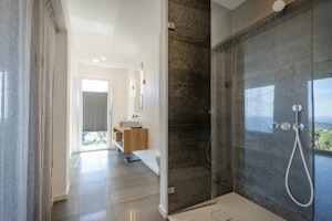 Golden Hill Riviera image 10
