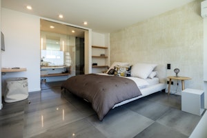 Golden Hill Riviera image 8