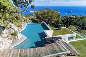 Golden Hill Riviera image 2