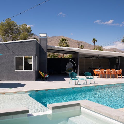 Lie back and dream in the Jacuzzi