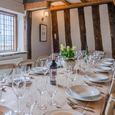 Organise lavish dinner parties in the historic dining room 