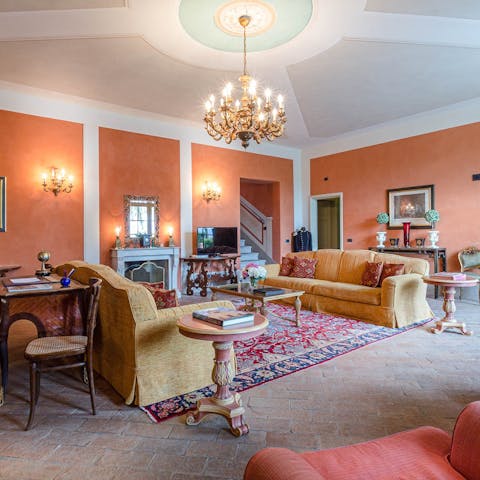 Experience elements of traditional Tuscan design