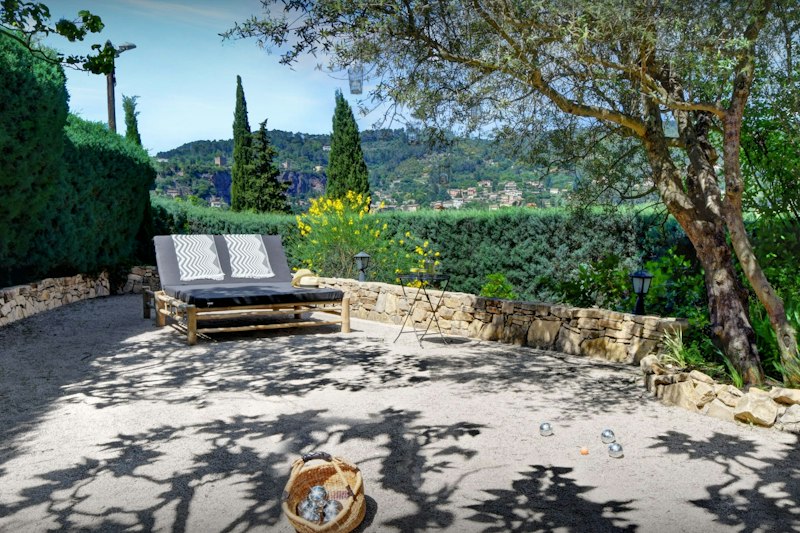 The Mulberry Tree additional image