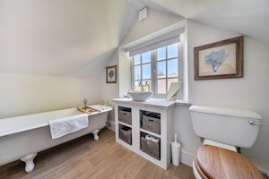 The Gloucestershire Hideaway image 11