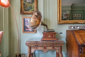 Victorian Spirit image 2